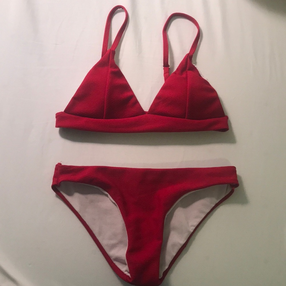 NWT - red bikini set. small top and bottoms